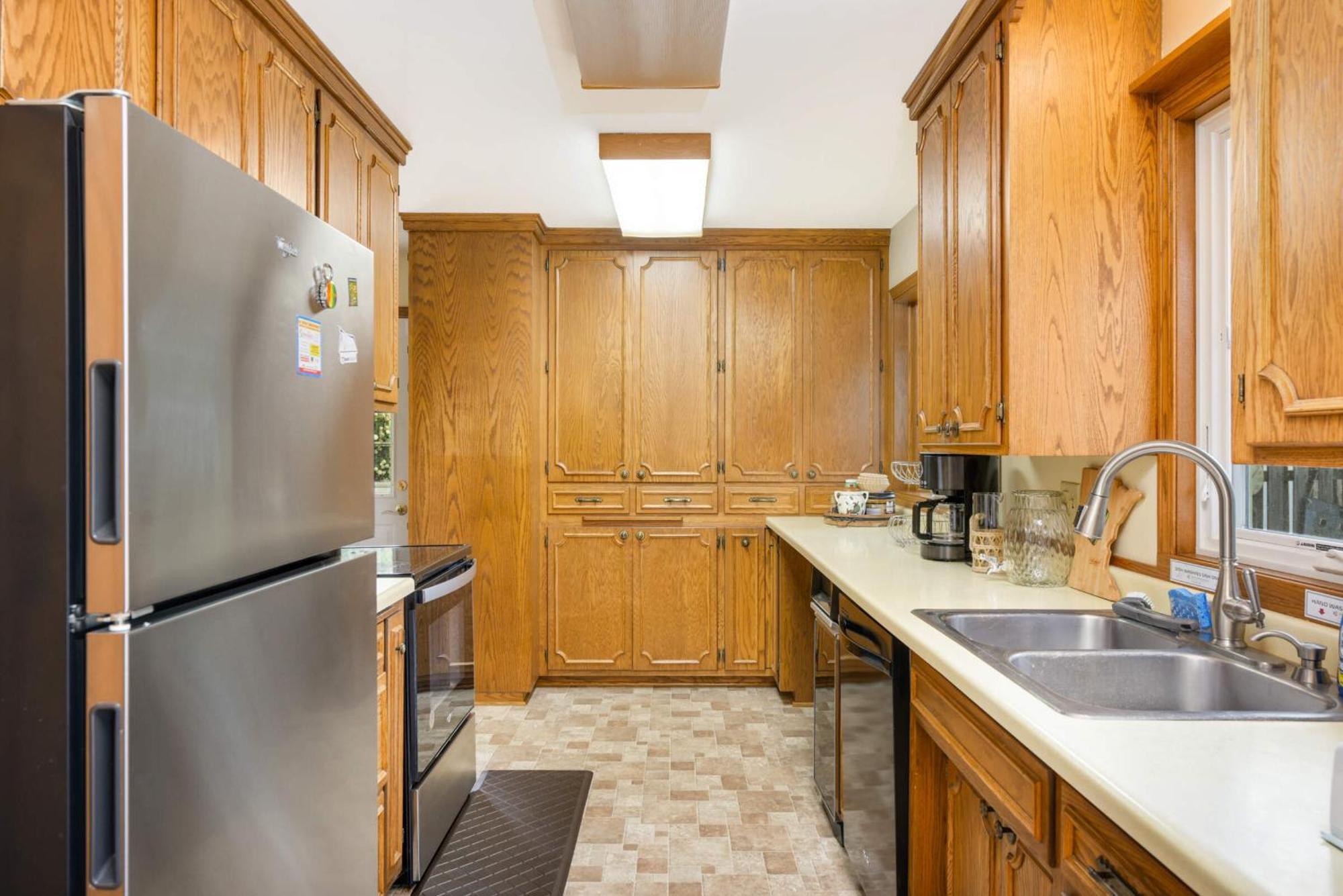 Cottage Grove Haven, Spacious 4-Bed, 3 Baths Retreat Exterior foto